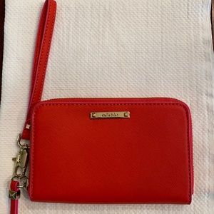 Stella&Dot Chelsea tech poppy red wristlet wallet